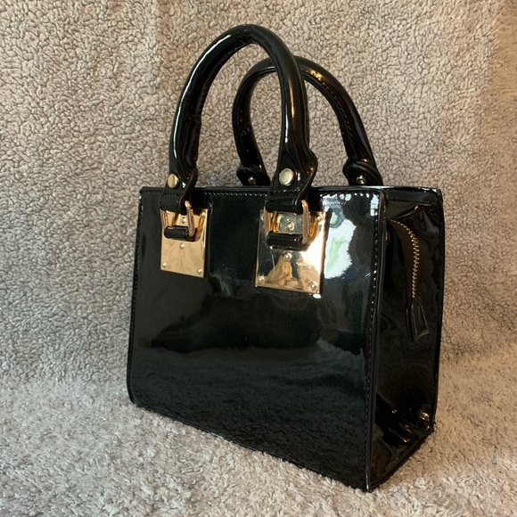 Handbags - Handbag